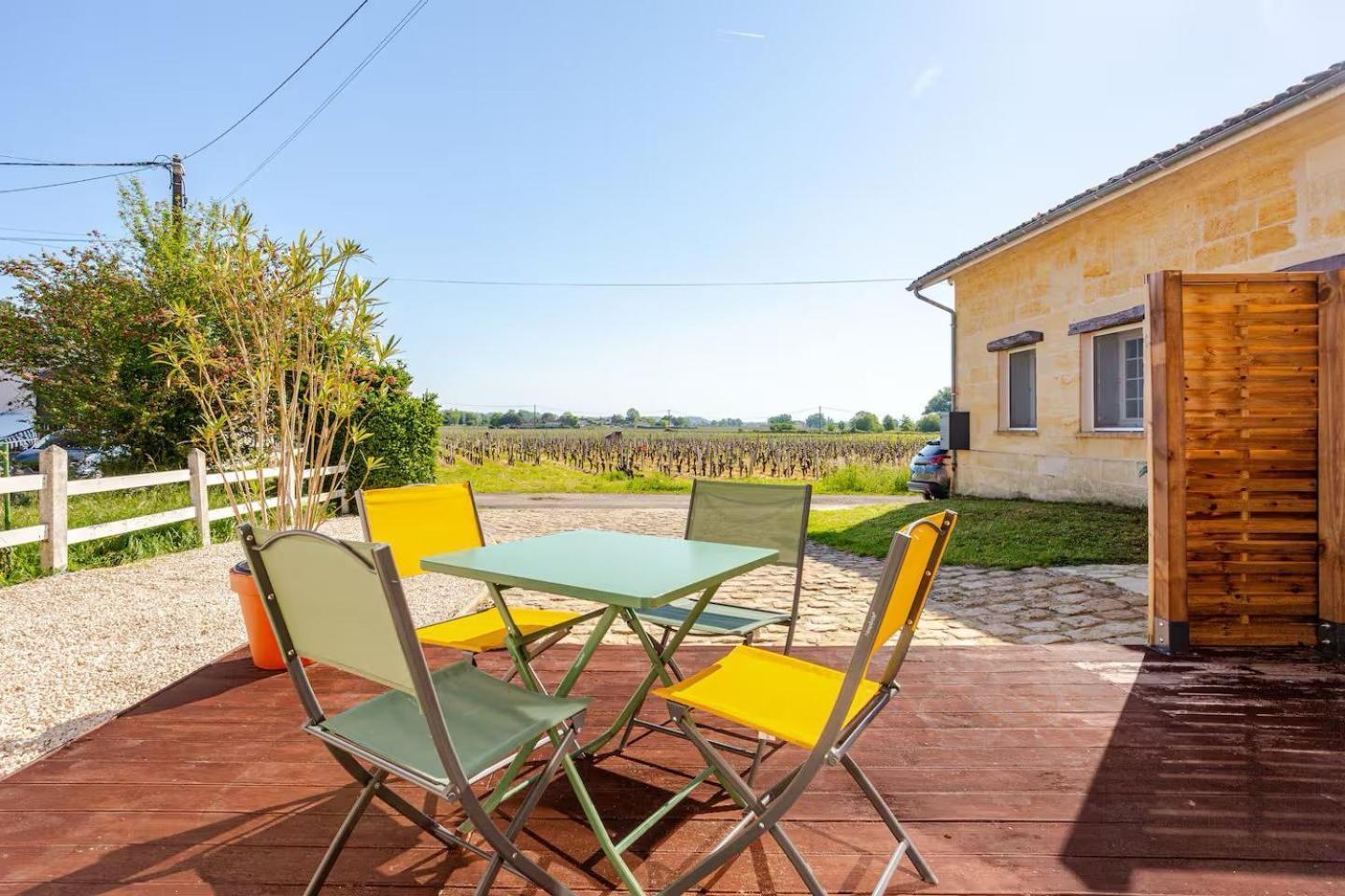Guesthouse Les Maurins Saint-Sulpice-de-Faleyrens Luaran gambar