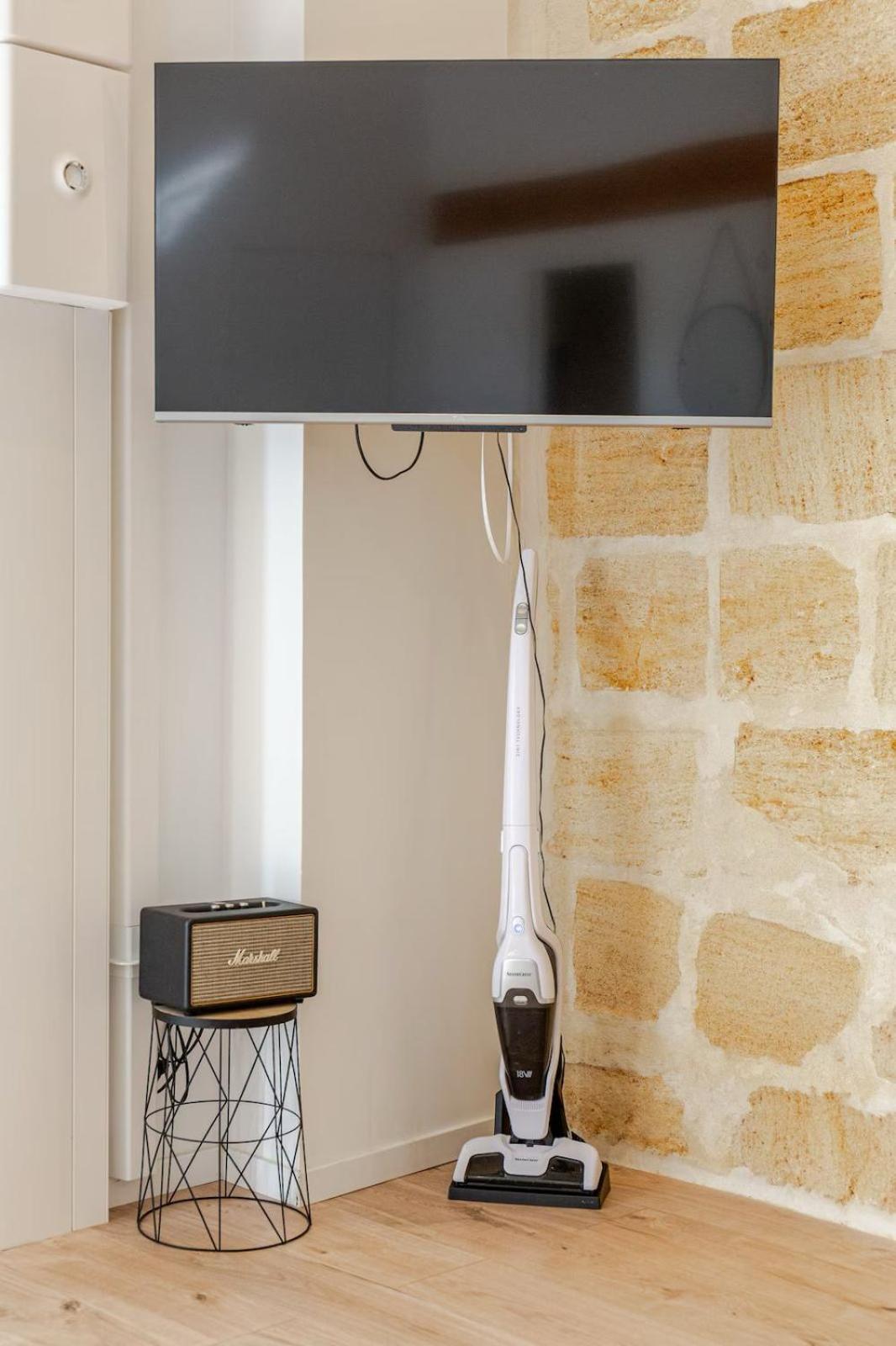 Guesthouse Les Maurins Saint-Sulpice-de-Faleyrens Luaran gambar